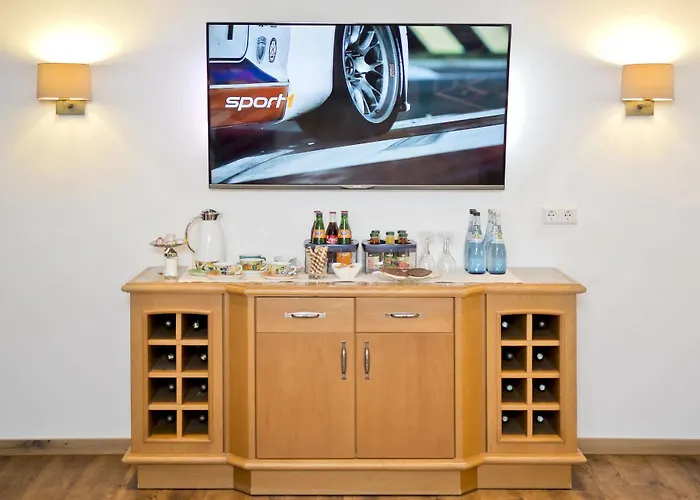 Baeren 3* ロットヴァイル